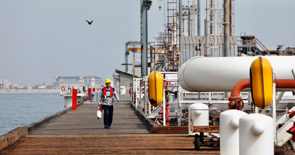 Trump amenaza con destruir la isla de Jark en medio de tensiones petroleras