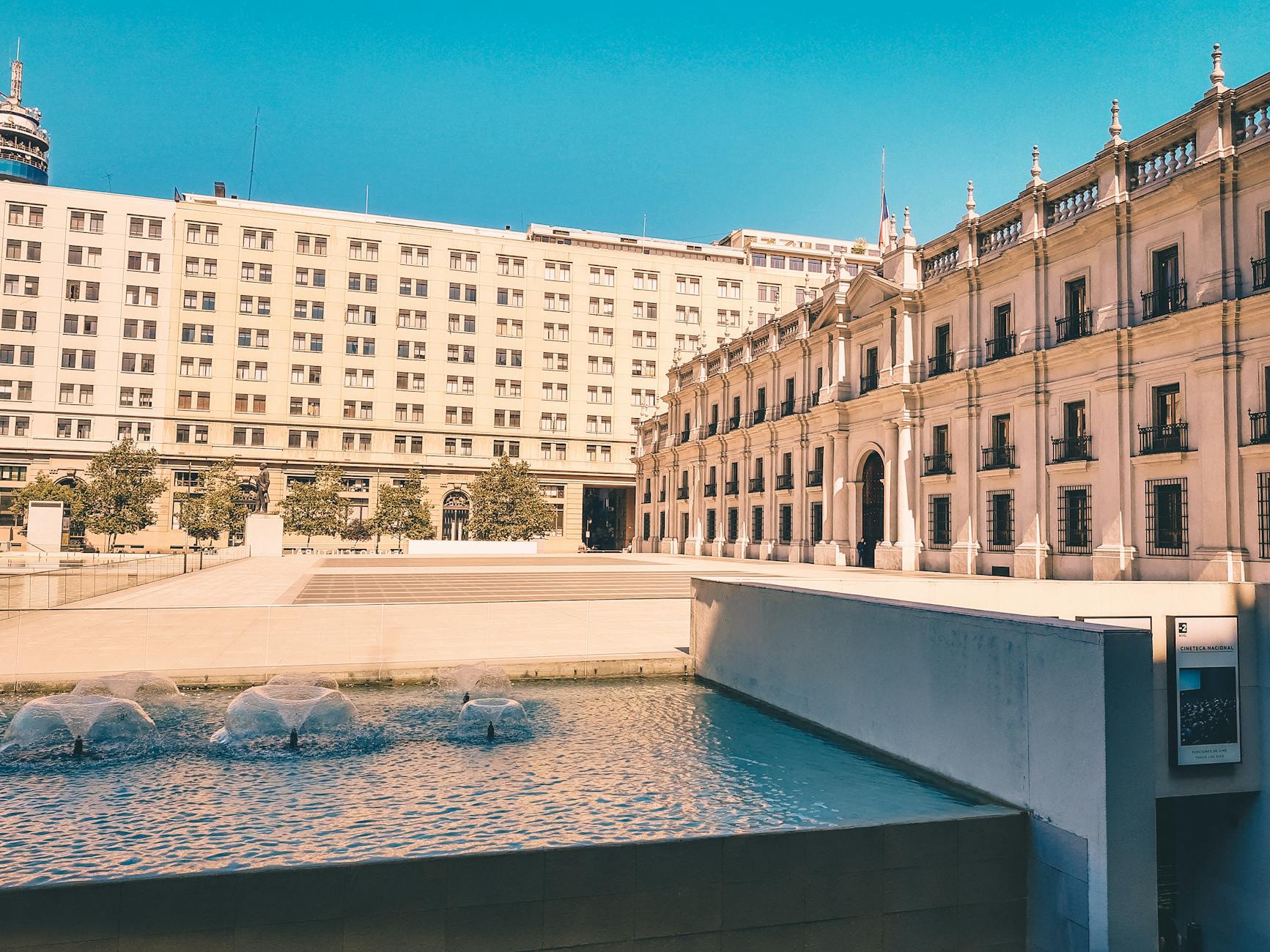 Gobierno solicita renuncia a directora de SernamEG en tratamiento contra cáncer