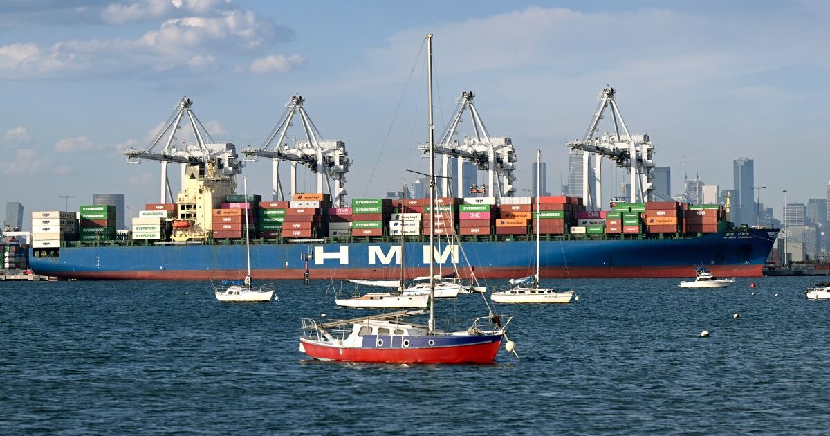 La BMV cierra al alza a pesar de la tensión en Oriente Medio y la volatilidad en Estados Unidos