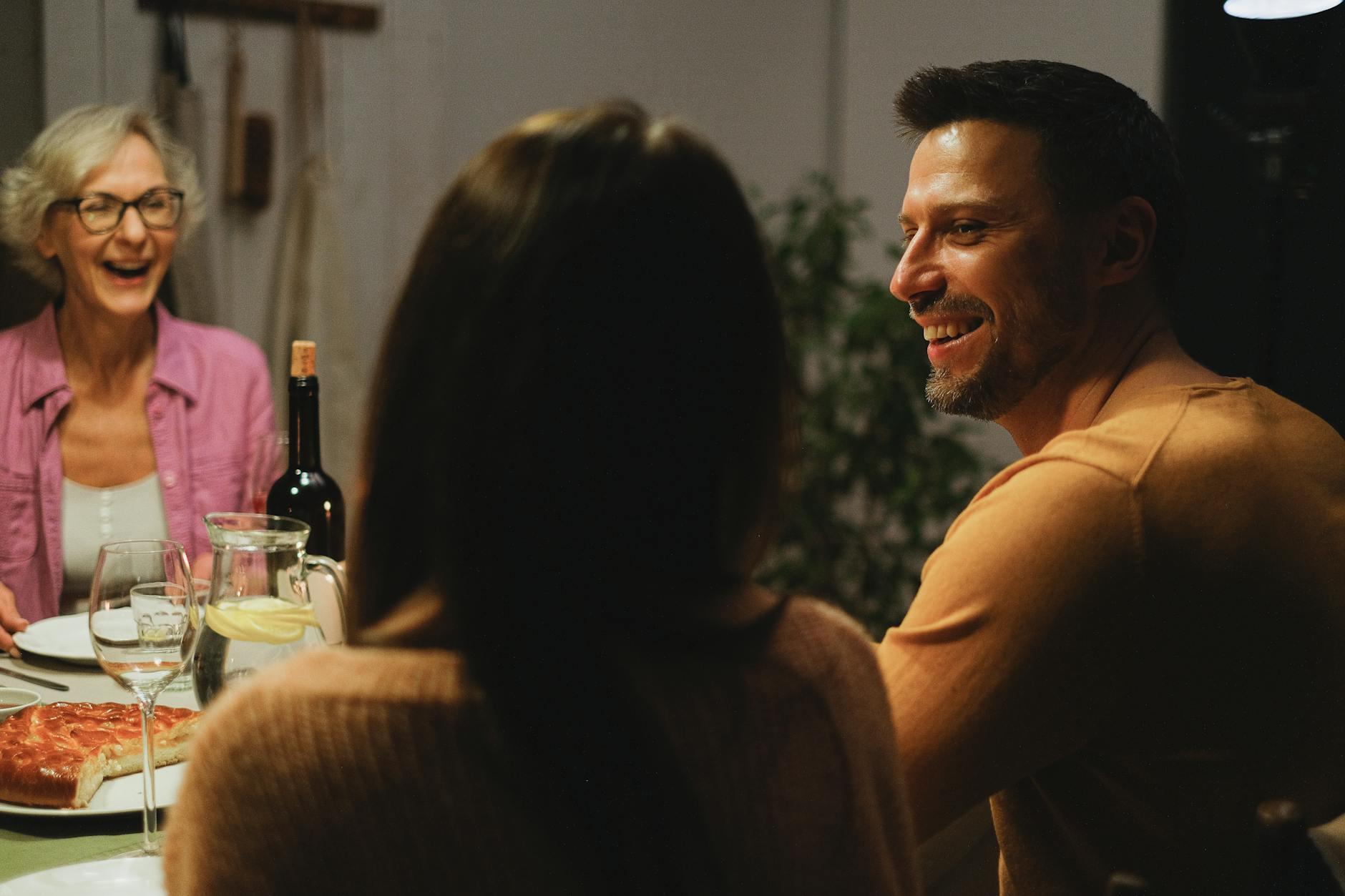 Iranian Families Fracture Amid US-Israel Strikes and Geopolitical Tensions