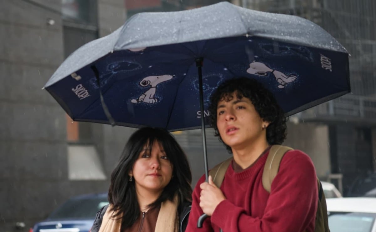 Alerta amarilla por lluvias fuertes activa en 13 alcaldías de la CDMX