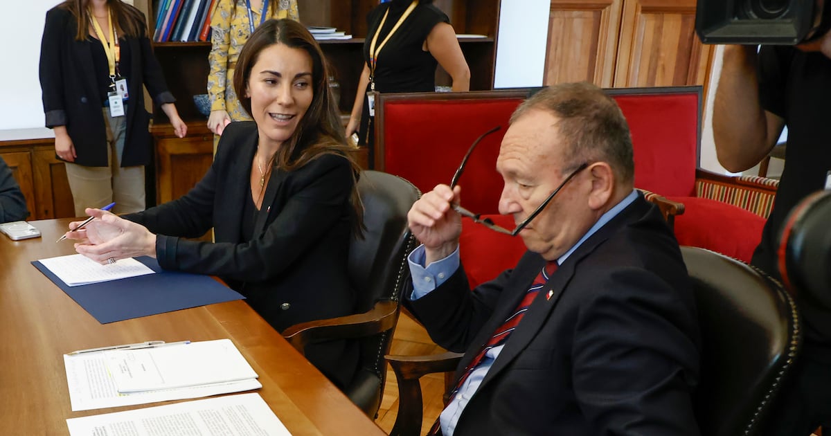 Chilean Government to Submit School Violence Bills Next Week