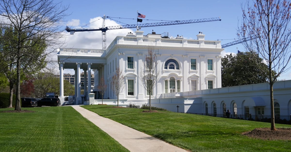 Federal Judge Halts Trump Administration’s $400M White House Ballroom Project