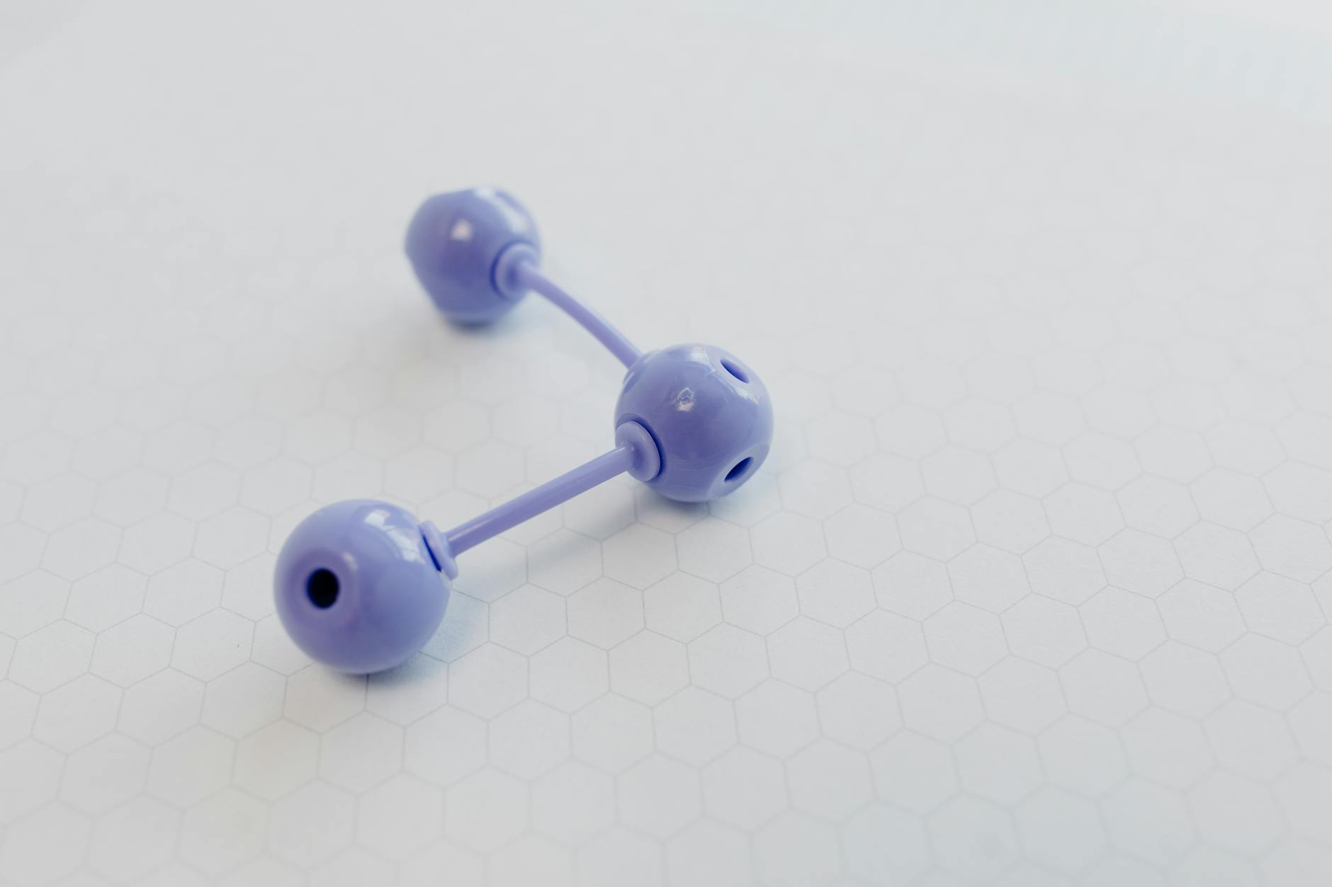 Scientists map the mechanism behind nature's proton highway