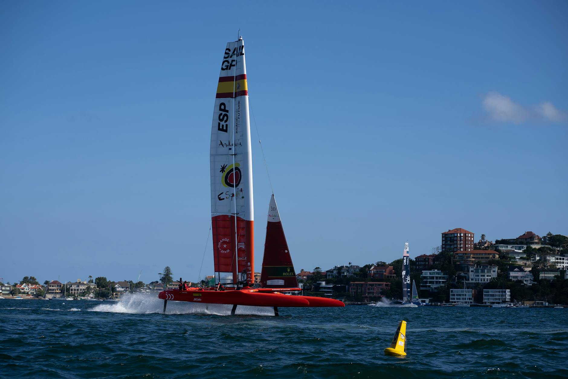 La responsabilidad de reflotar el catamarán KOÑIMO I sigue sin definirse