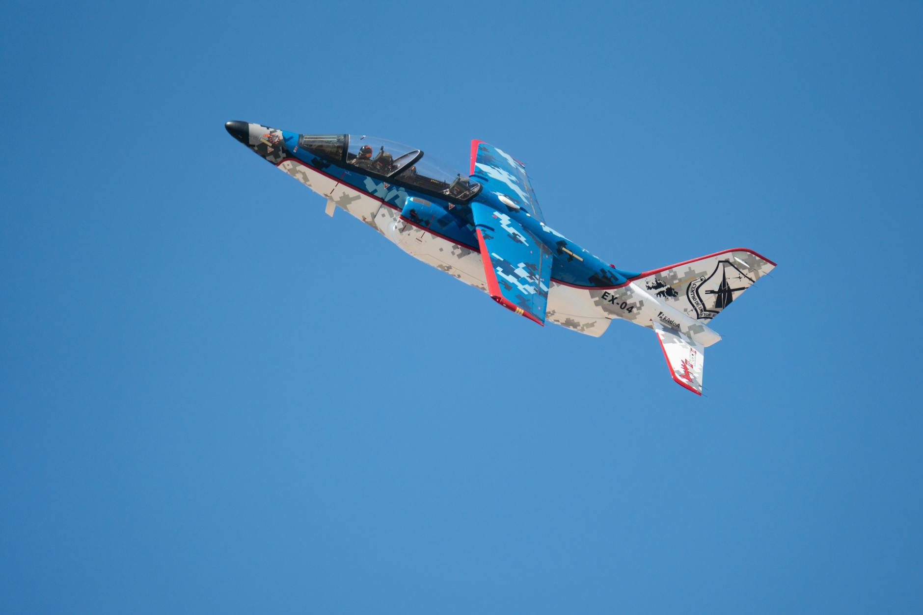 Massive traffic congestion disrupts Fidae aerospace exhibition at Santiago airport