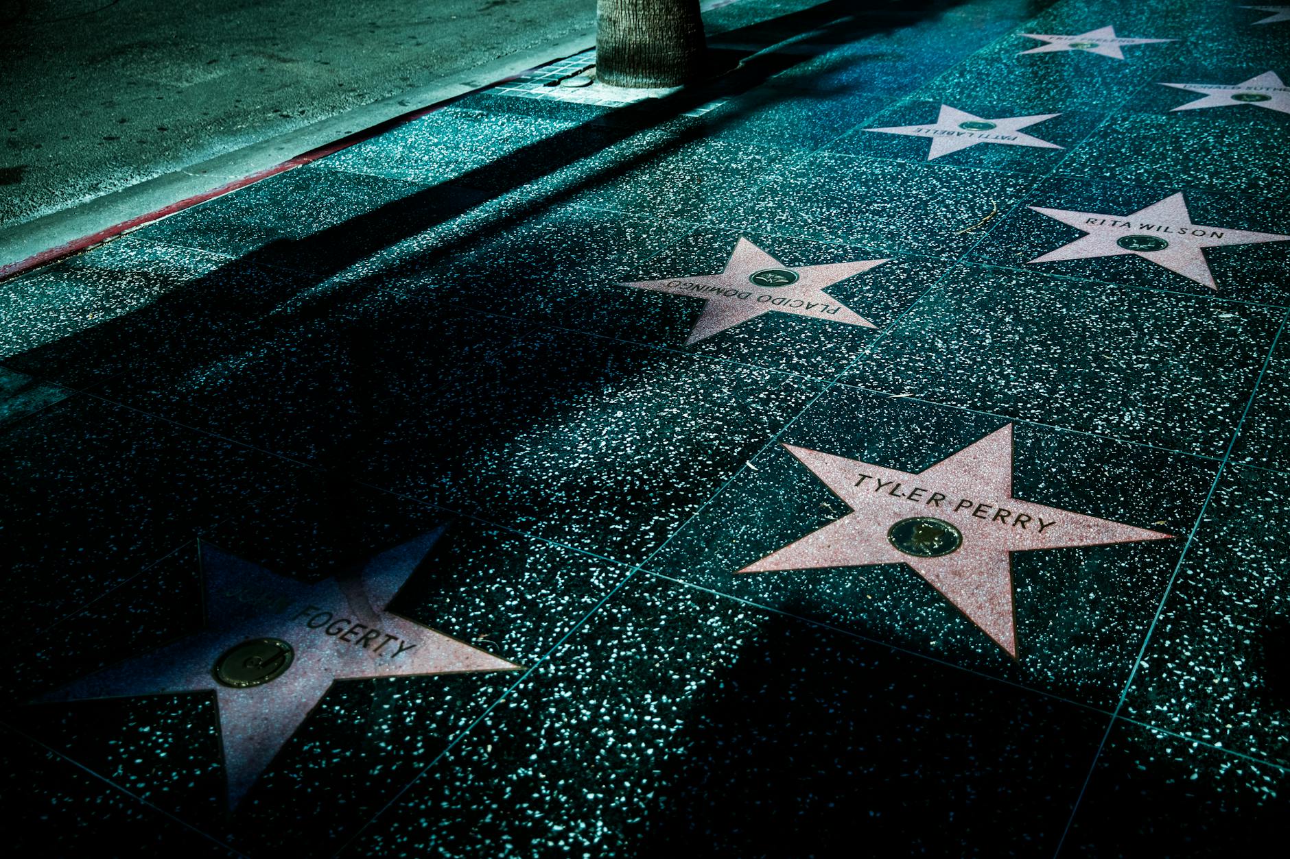 Hollywood stars sign open letter opposing Paramount-Warner merger