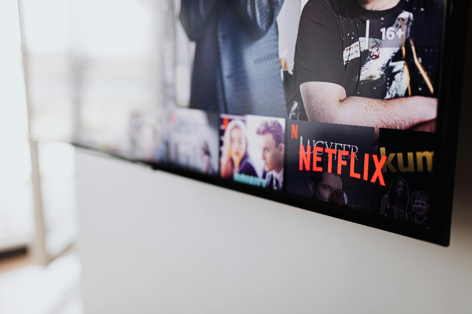 Sony to strip antenna and set-top box features from Bravia smart TVs in May