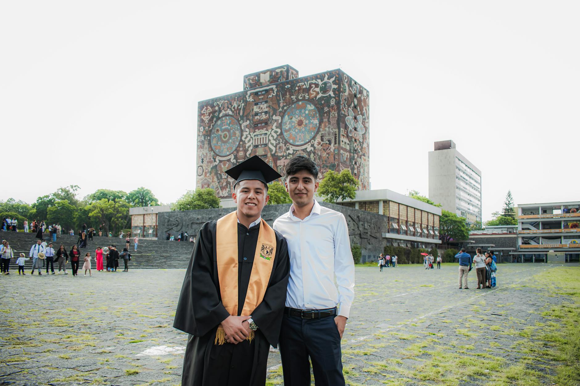 Google launches massive scholarship program for AI and tech certifications in Latin America