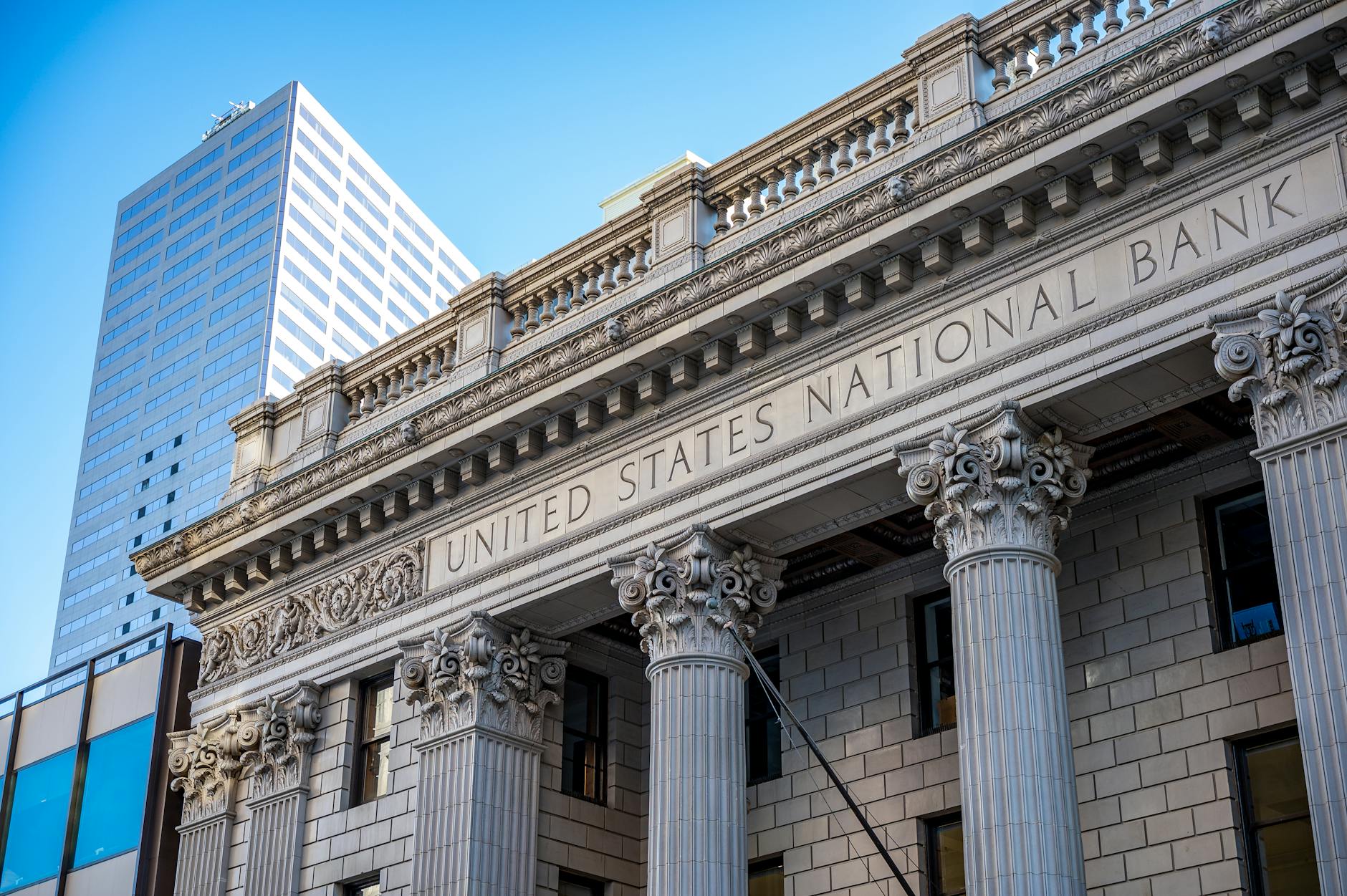 U.S. partially lifts sanctions on Venezuelan state banks