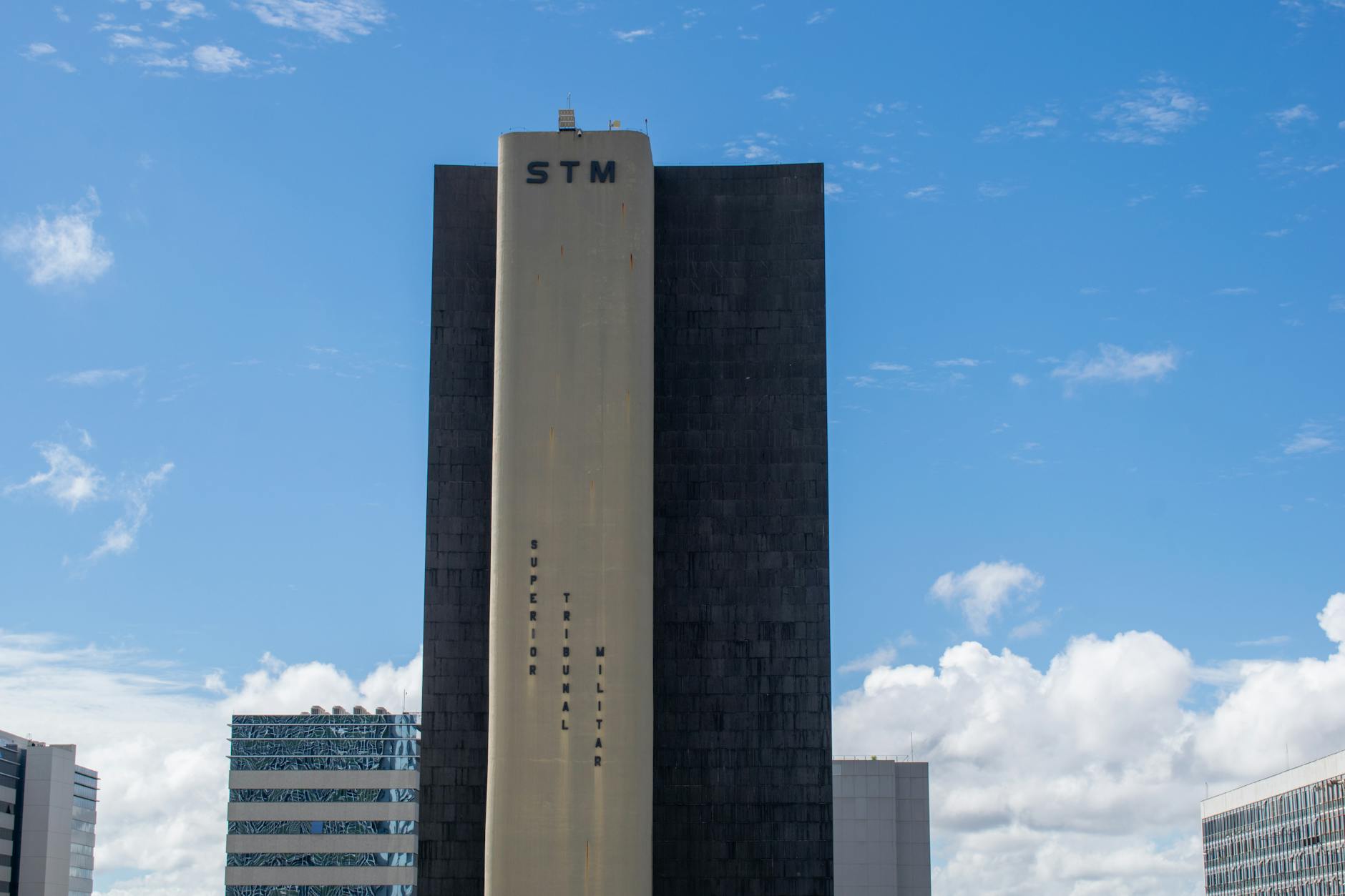 Acusan a Irán de utilizar un satélite chino para vigilar bases de EE. UU. en medio de la escalada de tensiones diplomáticas