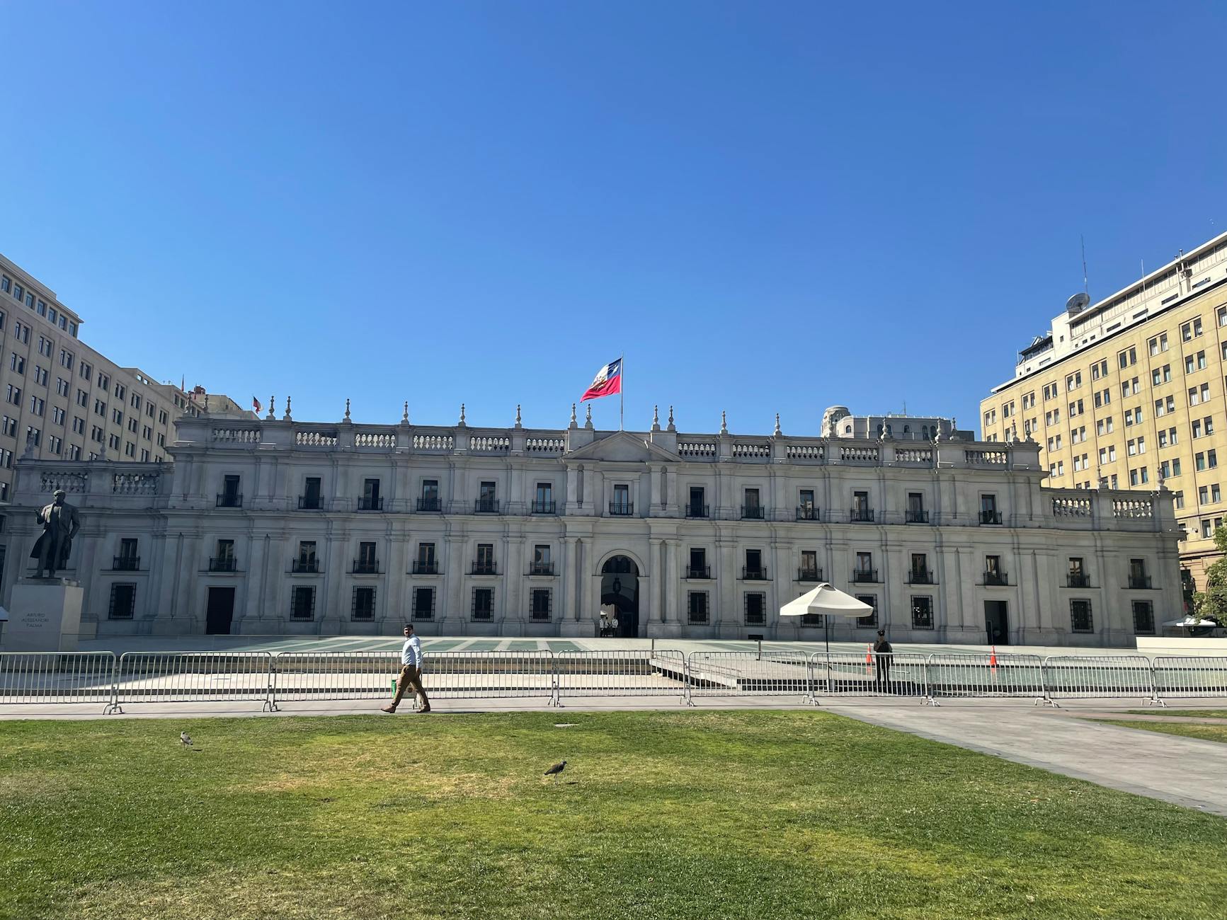 卡斯特将在首次全国电视讲话中发布国家重建计划