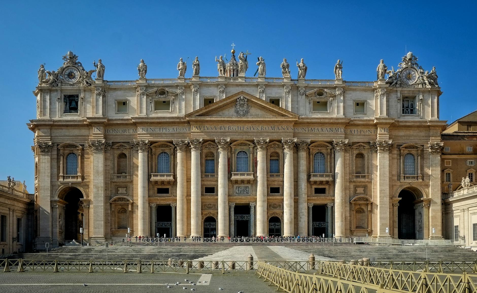 Conservative Catholic leaders break with Trump over Iran war and Vatican feud