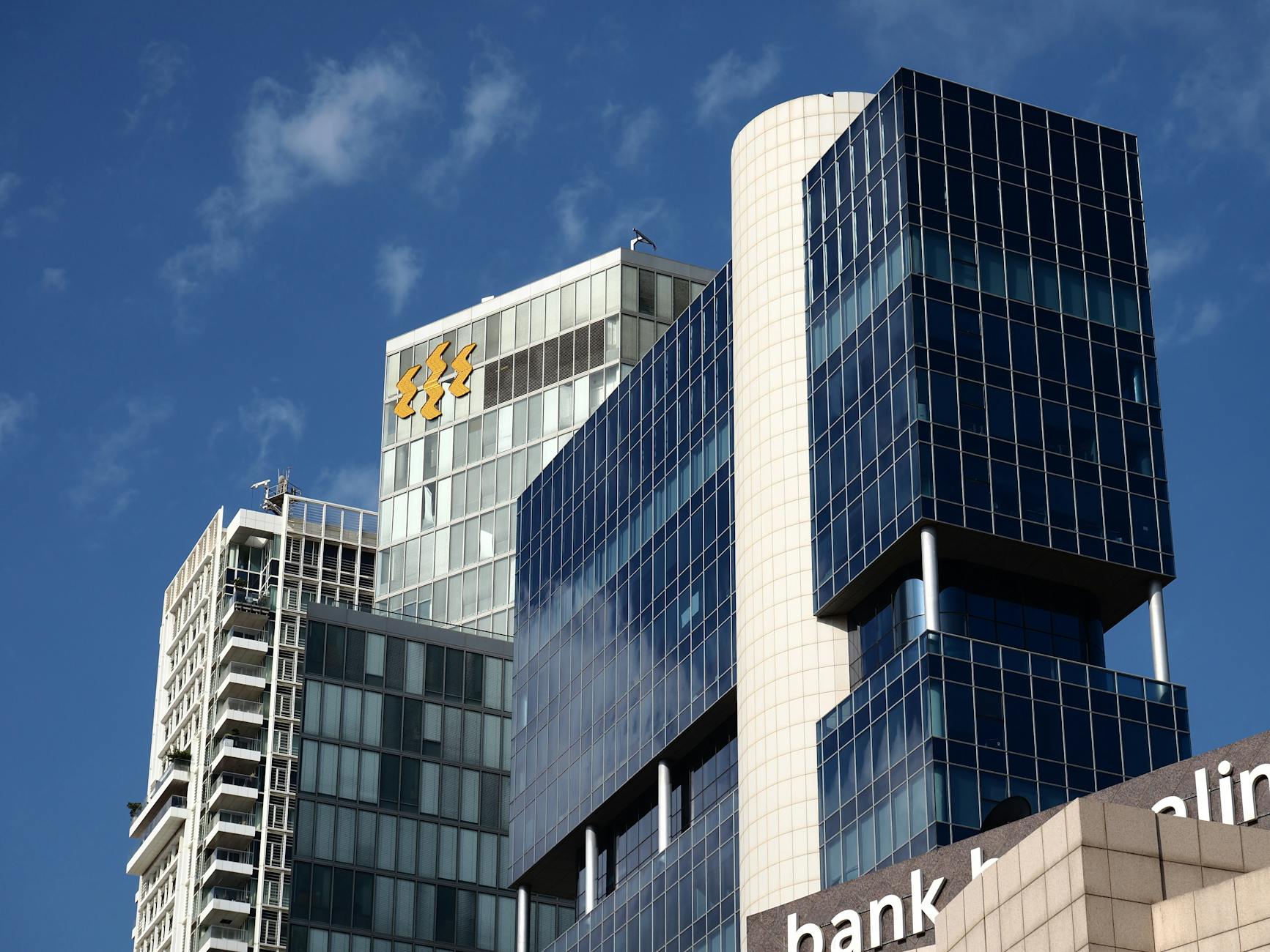 墨西哥企业面临外部压力：Banorte营收下滑，Kimberly-Clark上调价格，Chedraui在美业务受挫