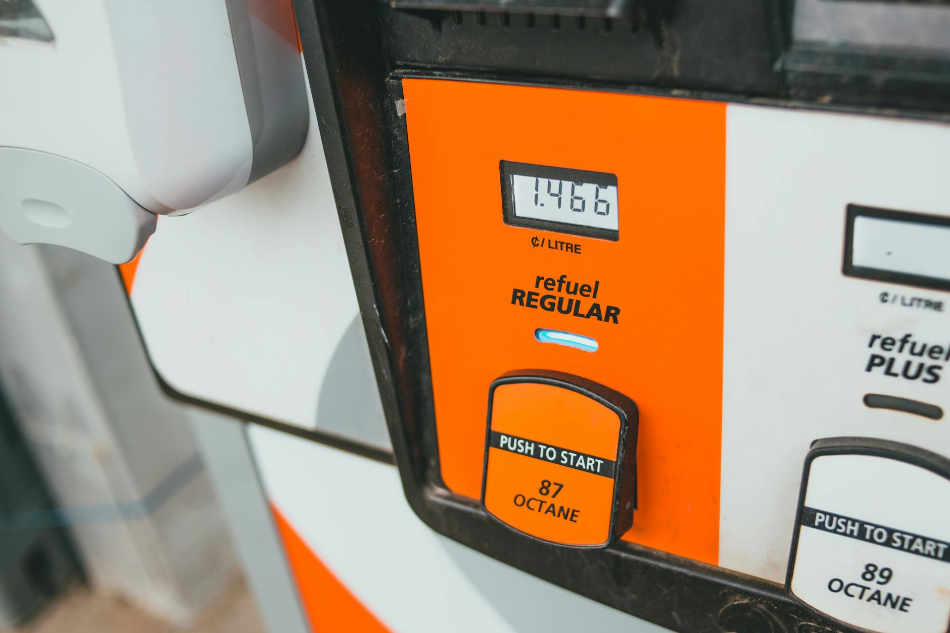 CNE's 'Bencina en Línea' tool allows real-time fuel price tracking across Chile