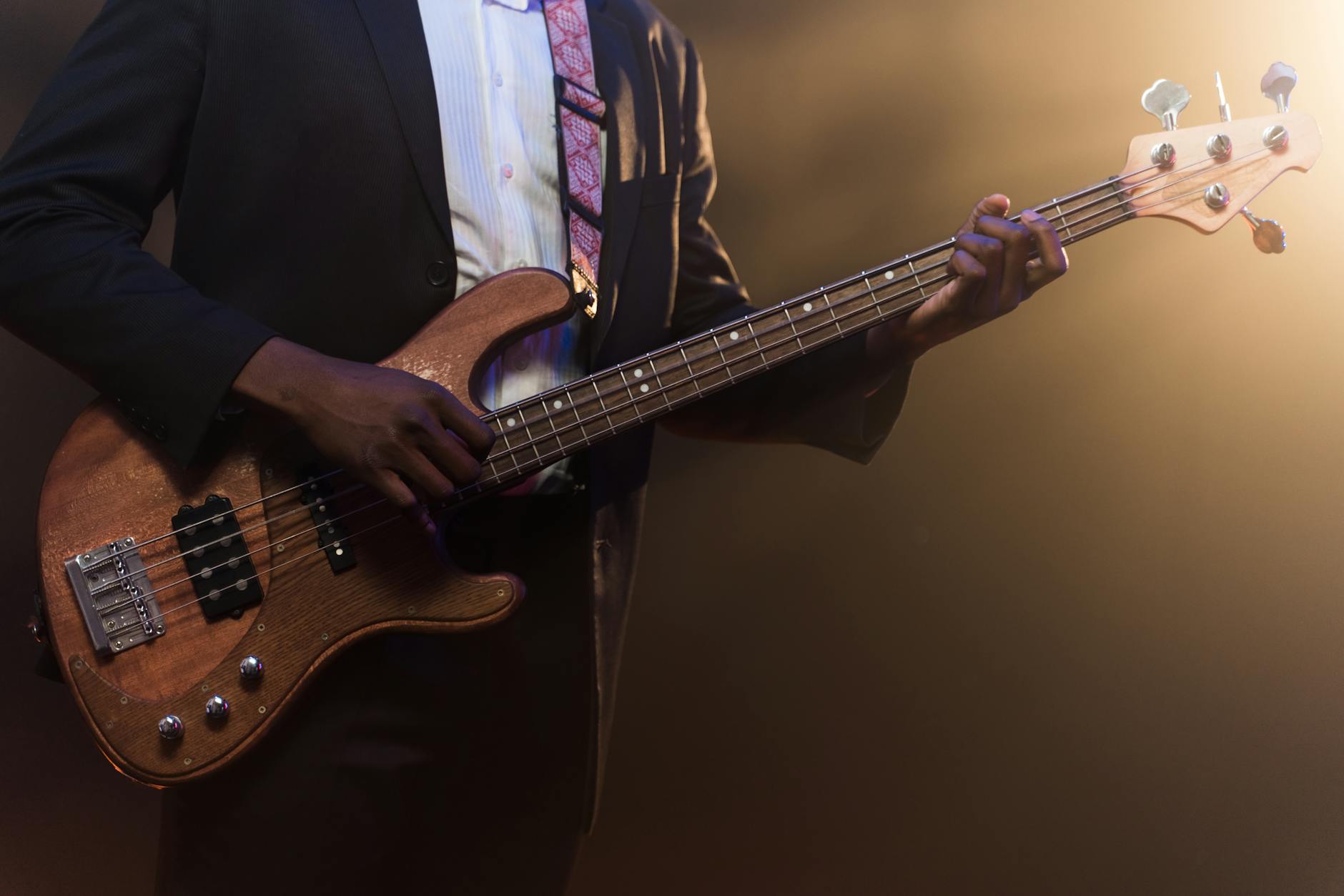 Un mensaje de Instagram llevó al bajista chileno Ra Díaz a unirse a Korn