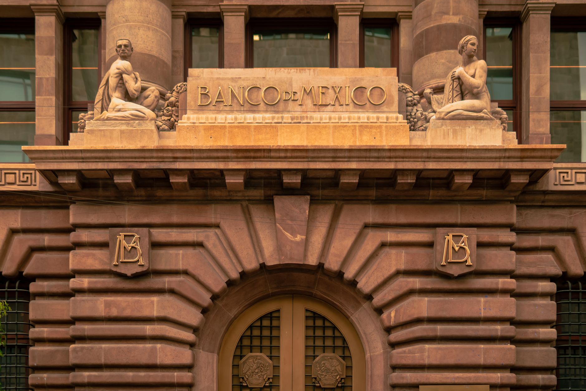 Corte Suprema declara prescritos pagarés del CAE en fallo unánime contra Banco Itaú-Corpbanca