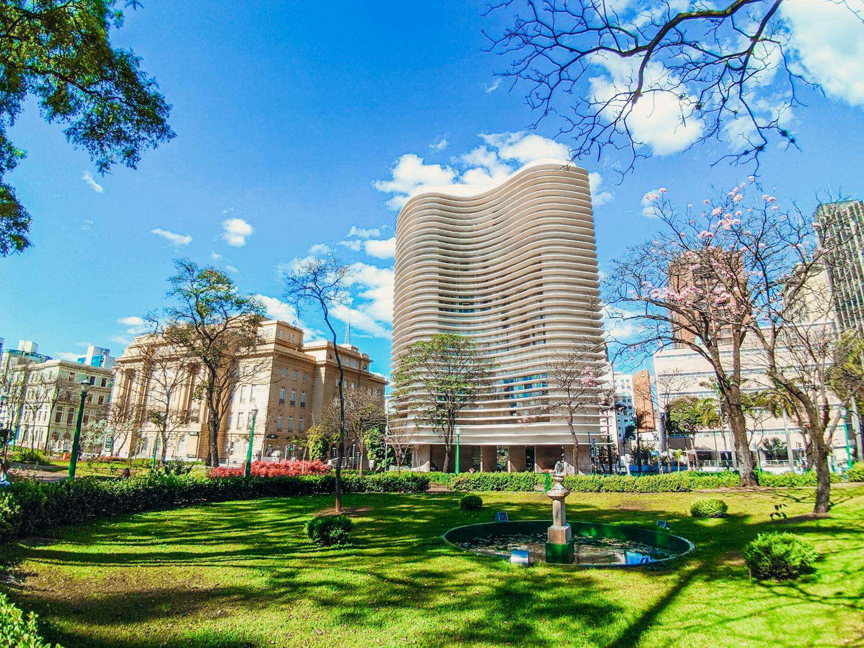 Debate fiscal en Chile: expertos advierten contra la obsesión por el umbral de 'deuda sobre PIB'