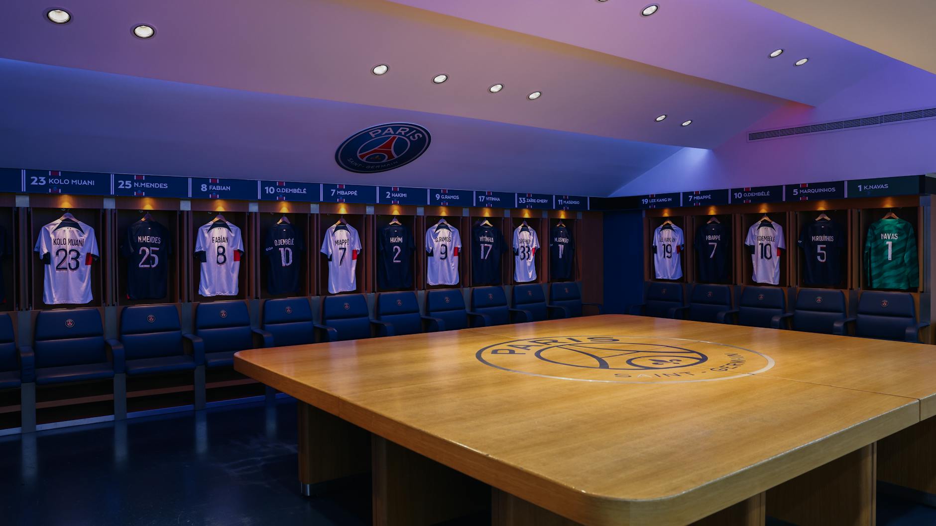 El PSG celebra su segundo título consecutivo de Champions League ante 48.000 aficionados en el Parque de los Príncipes