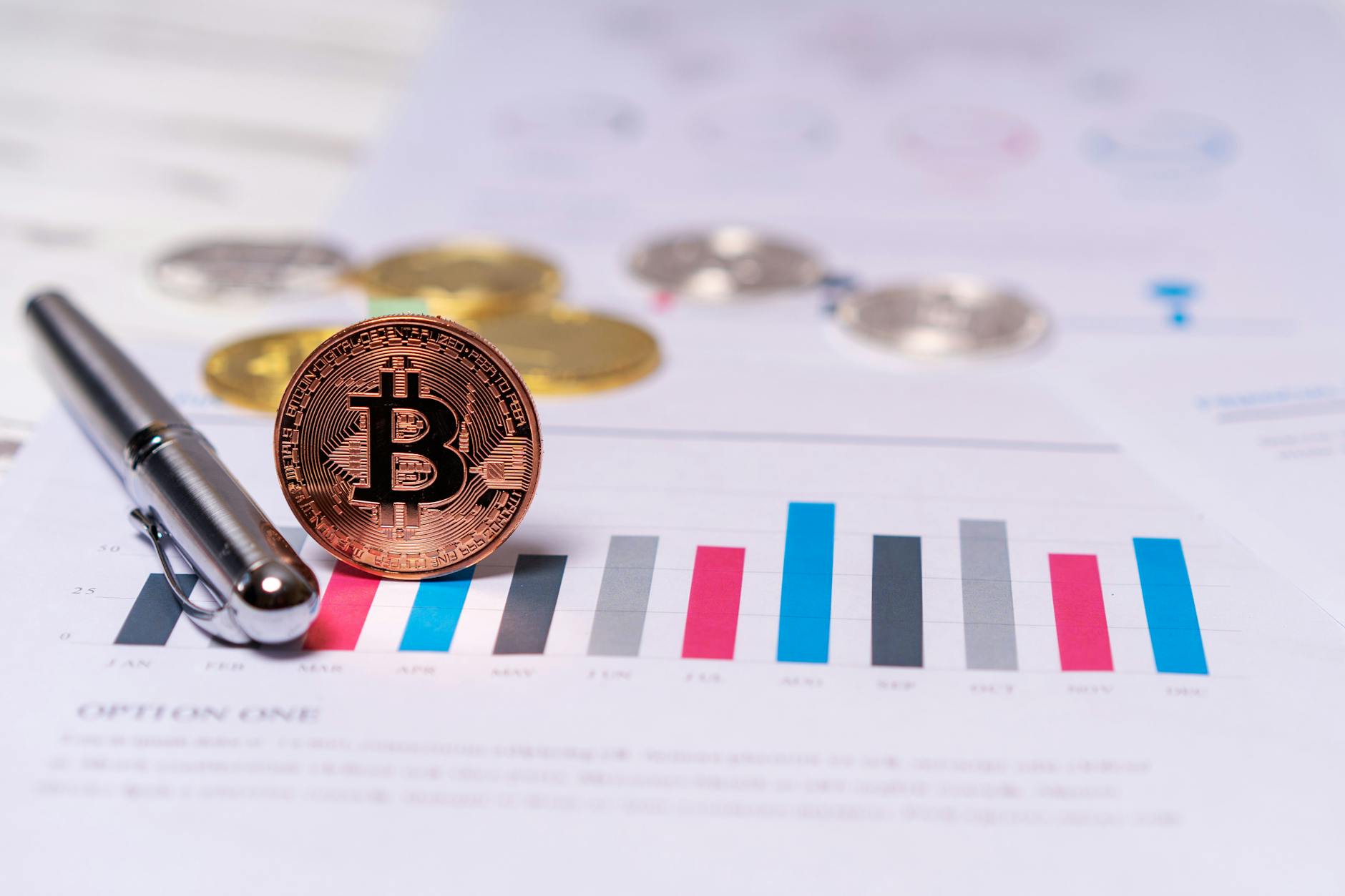 Bitcoin Struggles Near $72,000 as Institutional Outflows Intensify