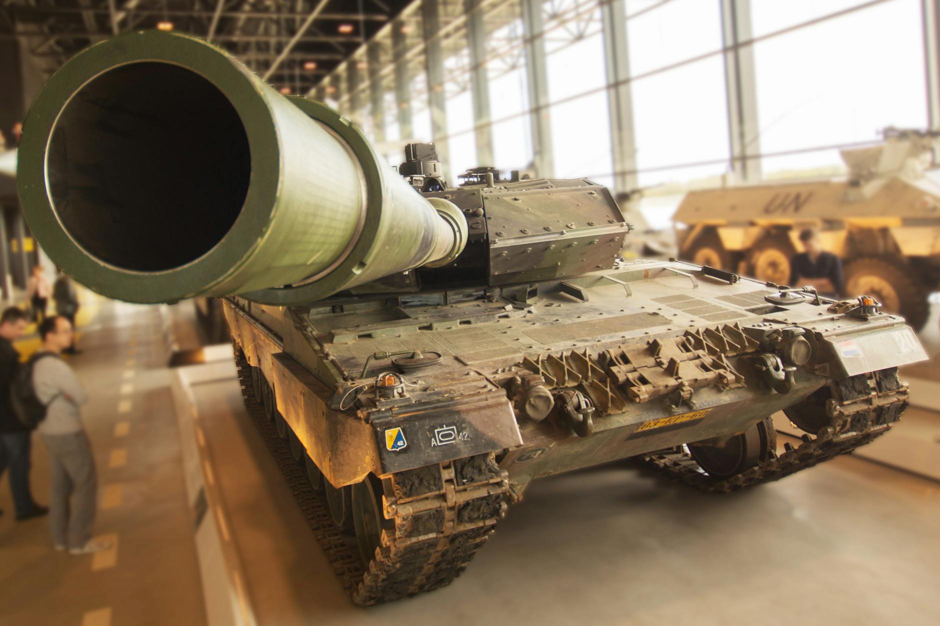 Francia prohíbe el pabellón nacional de Israel y las armas ofensivas en la feria de defensa Eurosatory