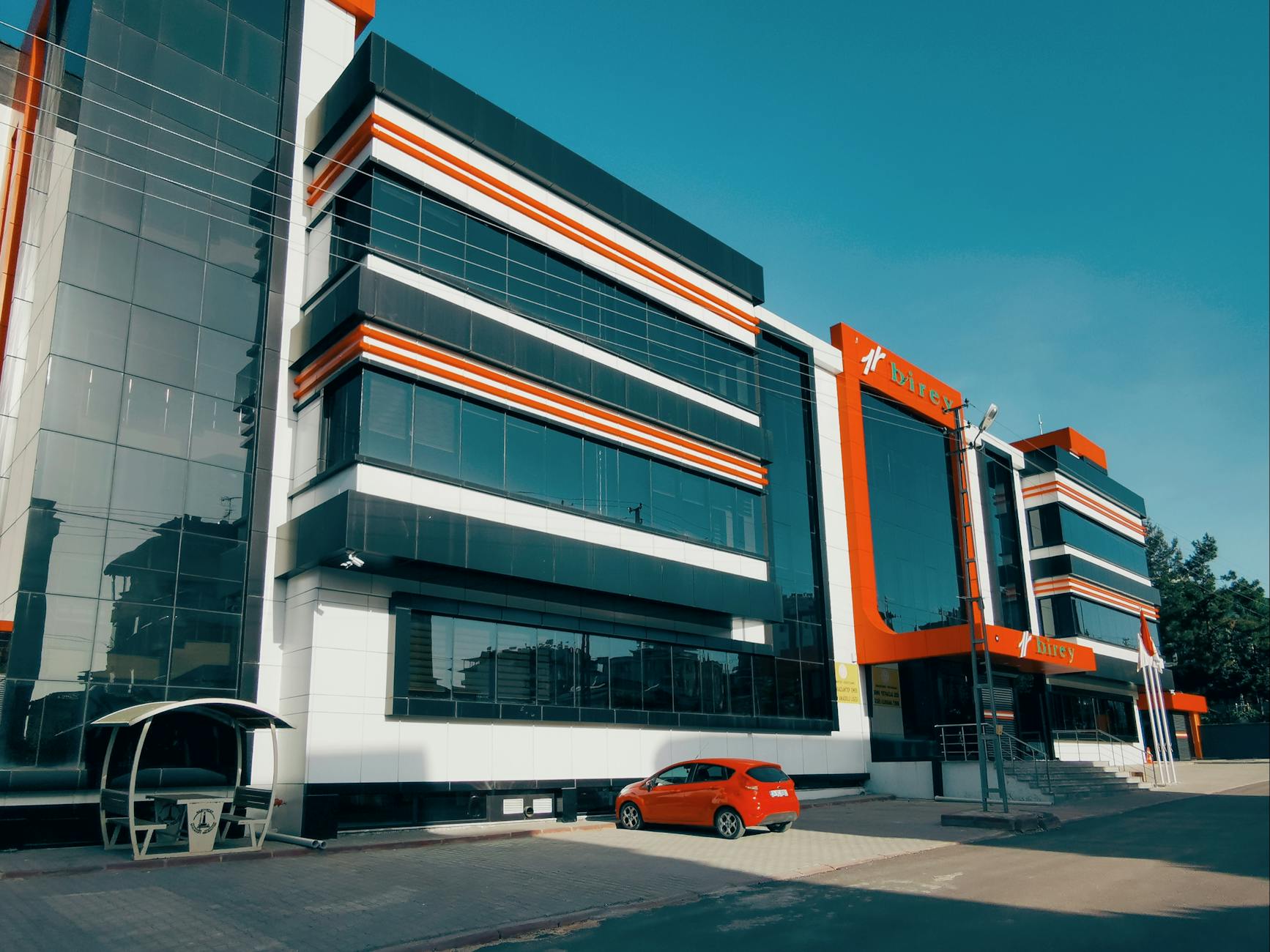 花旗银行下调比特币12个月目标价至11.2万美元，监管不确定性成主因