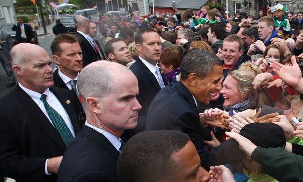 美国特勤局调查白宫附近枪击报告