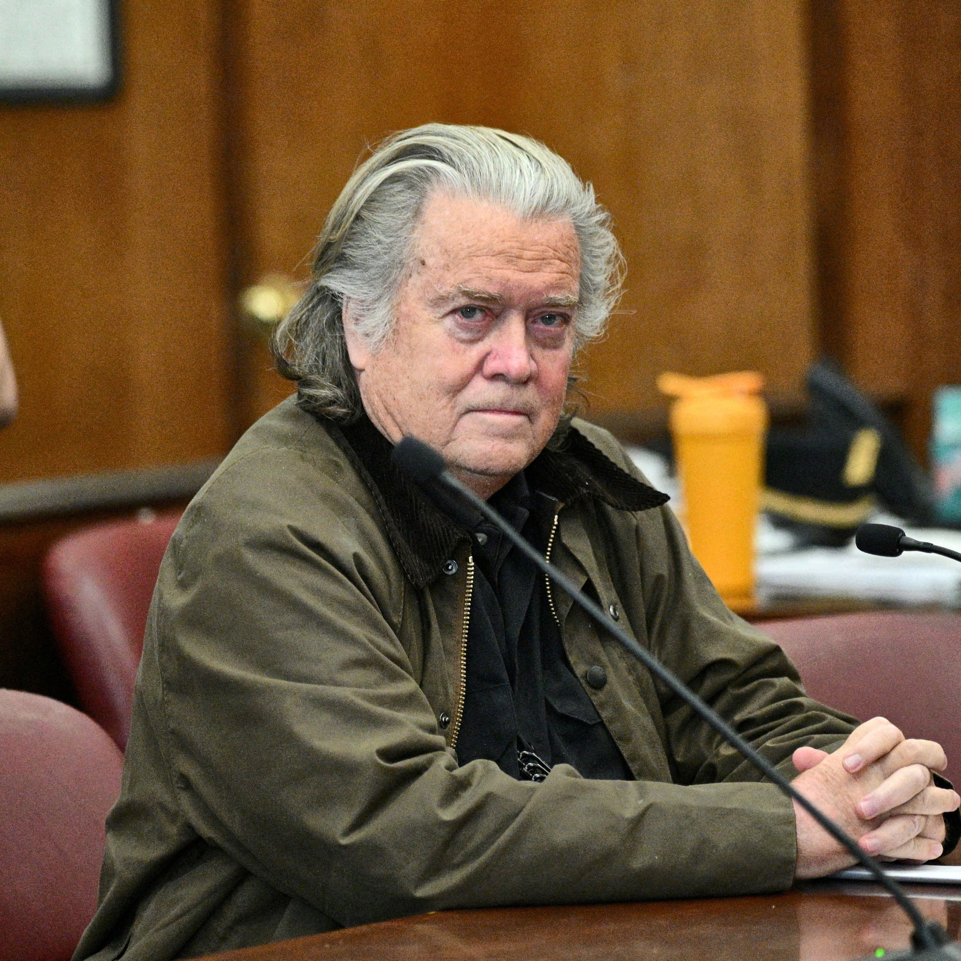 La Corte Suprema despeja el camino para anular la condena por desacato contra Bannon