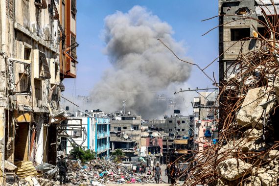 Ten dead in Gaza clashes as regional energy crisis deepens