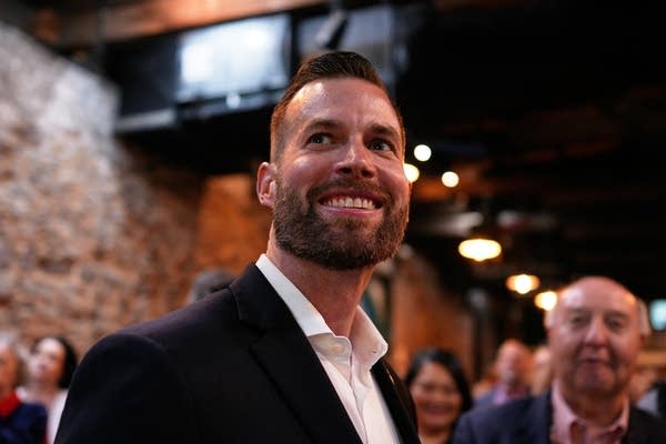 特朗普背书的克莱·富勒赢得佐治亚州国会席位