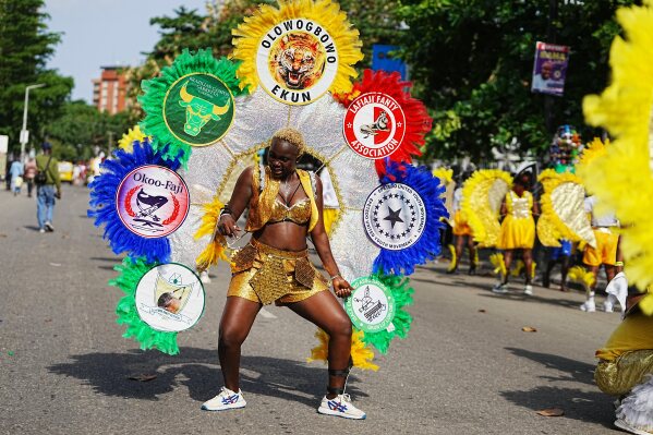 Lagos celebra la herencia afrobrasileña con el histórico Carnaval Fanti