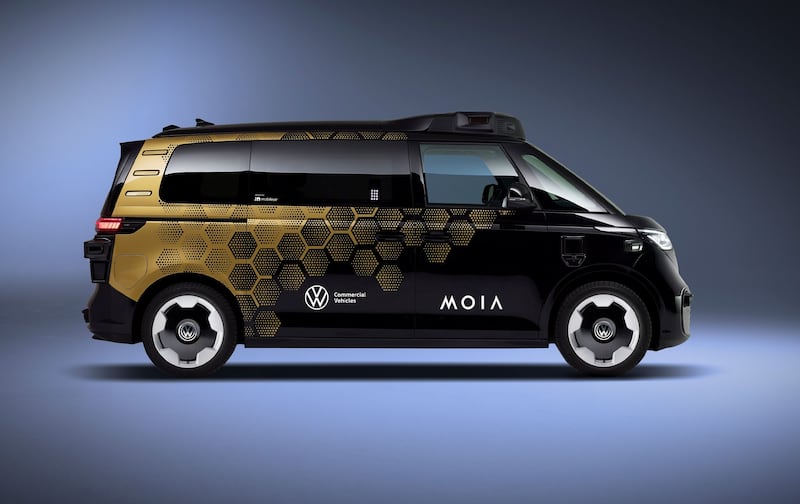 Volkswagen and Uber Launch Autonomous Minibus Testing in Los Angeles