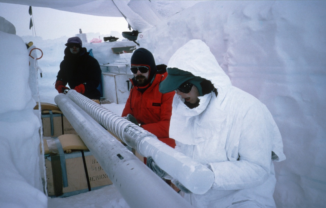 Scientists recover million-year-old ice core from Antarctica