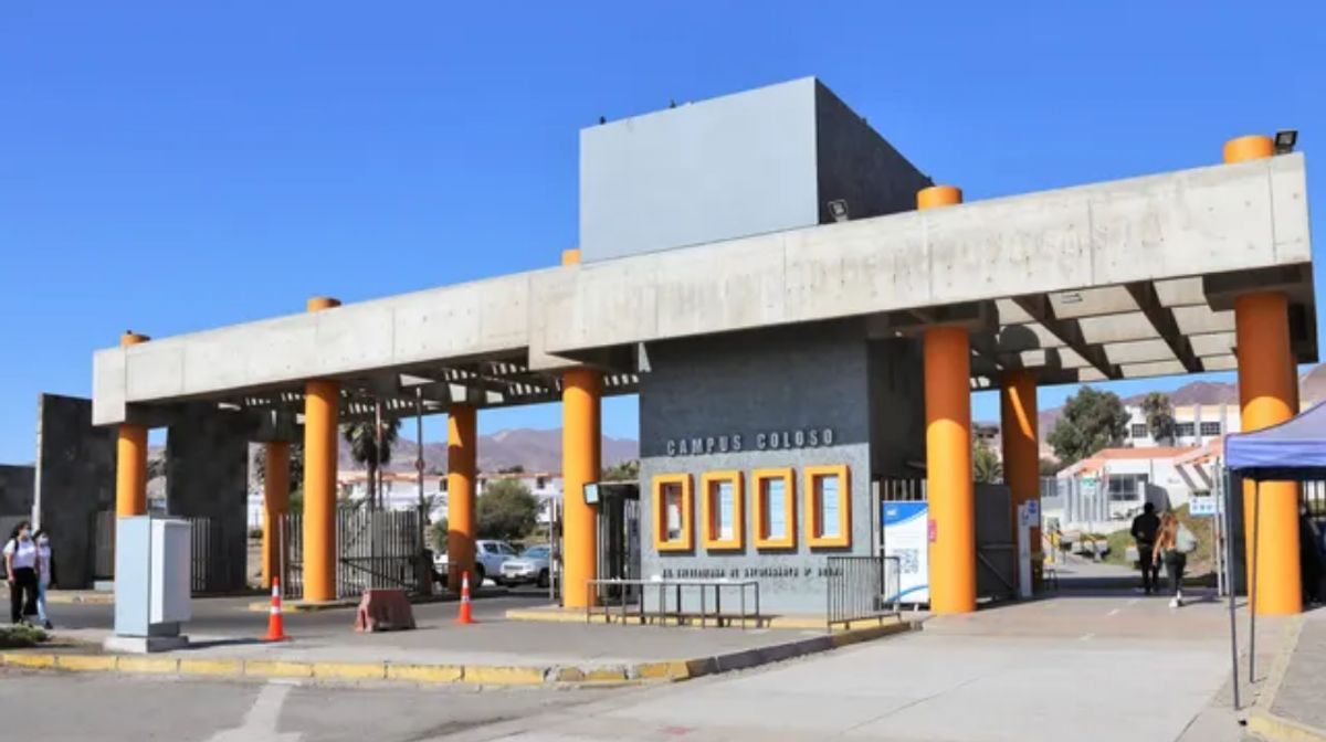 Evacúan campus de la Universidad de Antofagasta tras avistamiento de un sospechoso armado