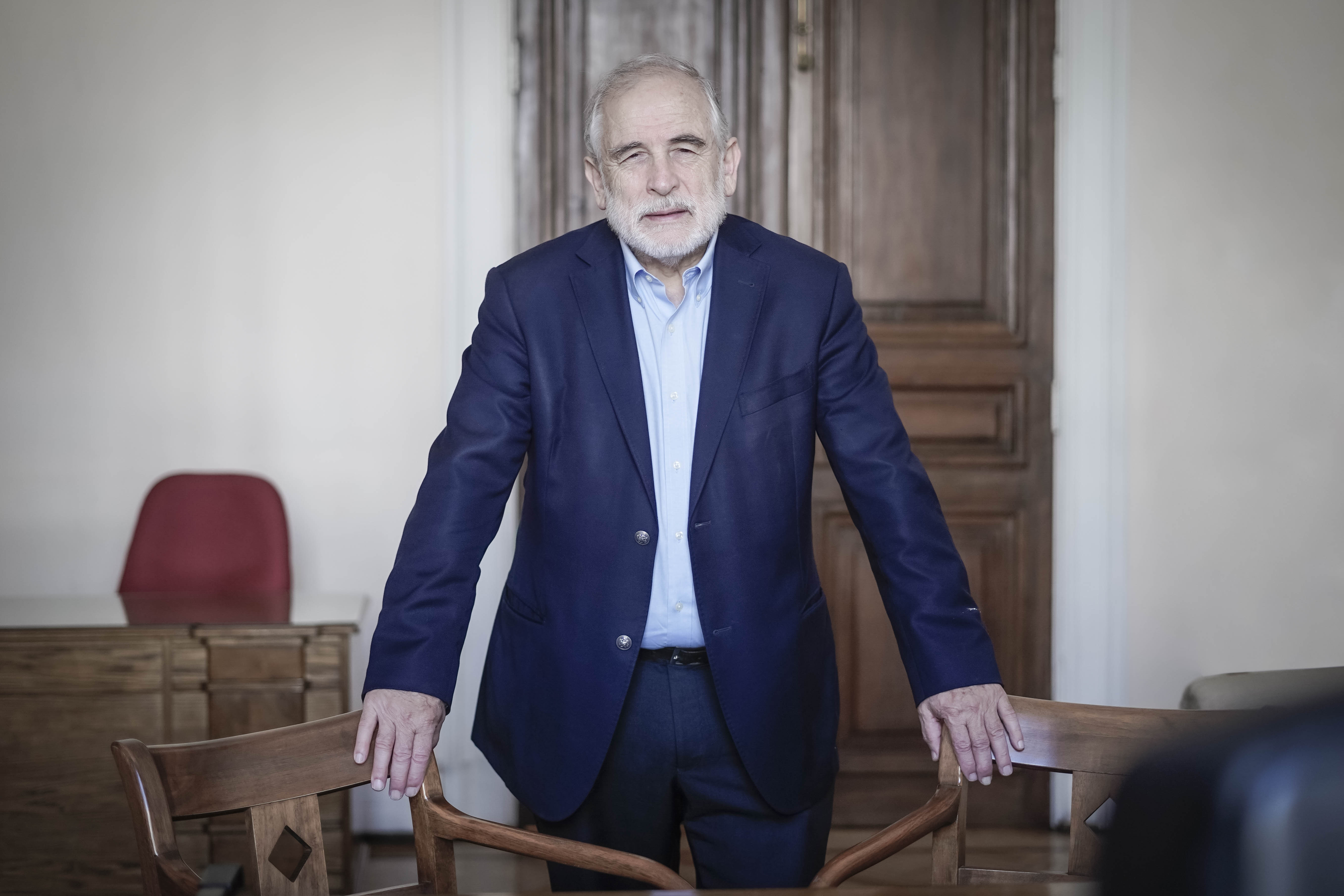 El ministro Poduje se compromete a recuperar 50 barrios tomados por la delincuencia para 2026