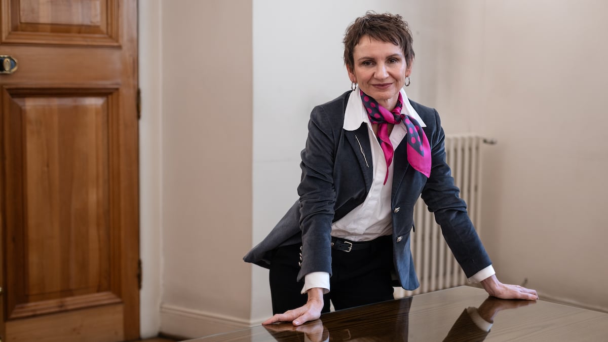 安全部长斯坦纳特否认在PDI高层人事变动中存在个人恩怨