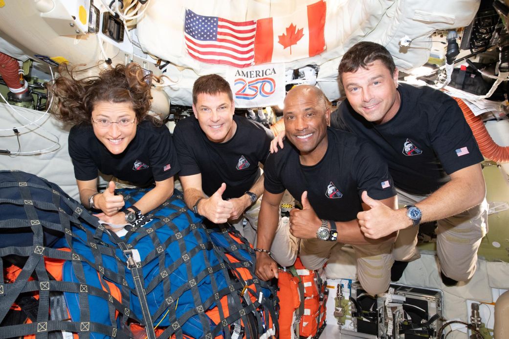 NASA Artemis II crew prepares for high-heat Earth reentry