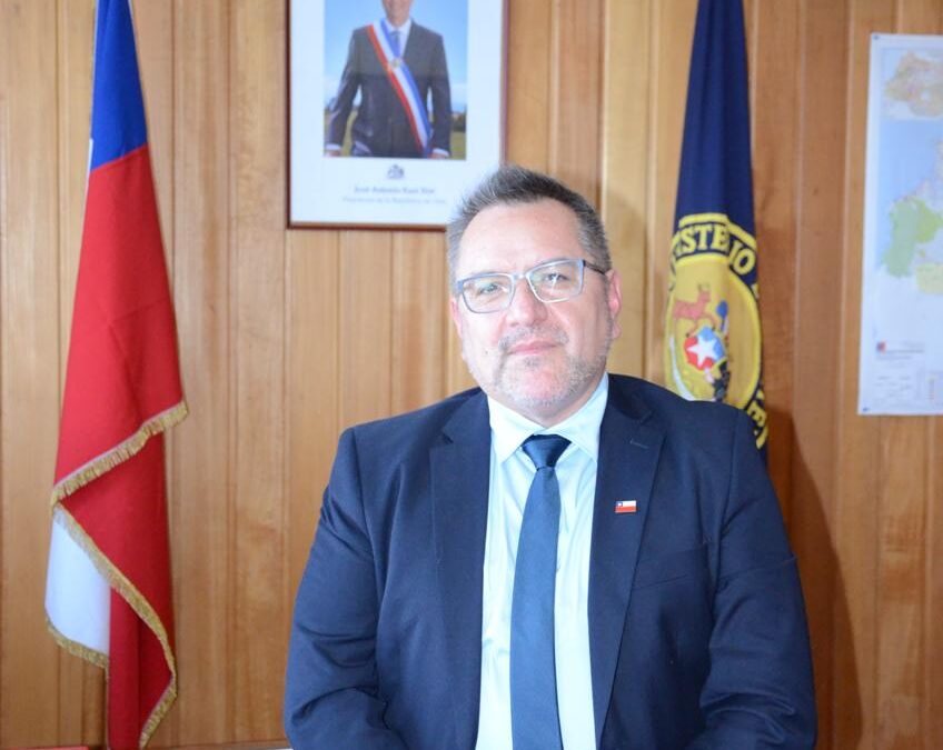 Rector de la UACh confirma doble investigación por agresión a Lincolao