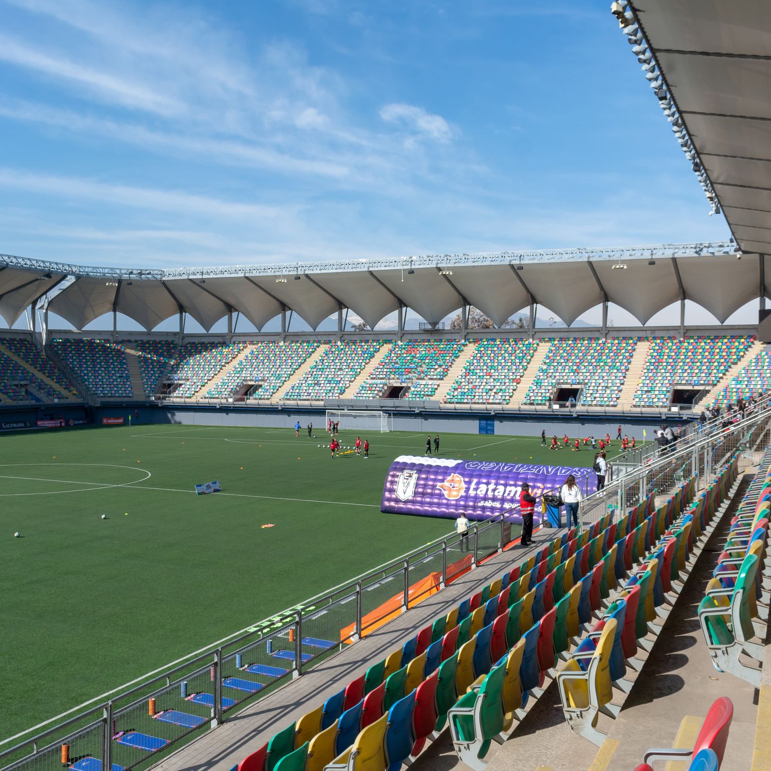 Arquero de Olimpia denuncia falta de agua en las instalaciones del estadio de Audax Italiano