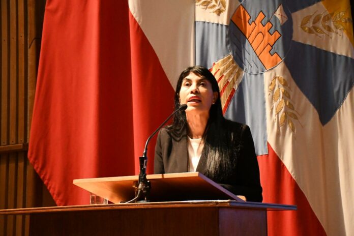 Gobierno identifica a tres estudiantes tras la agresión a la ministra de Ciencia en la UACh