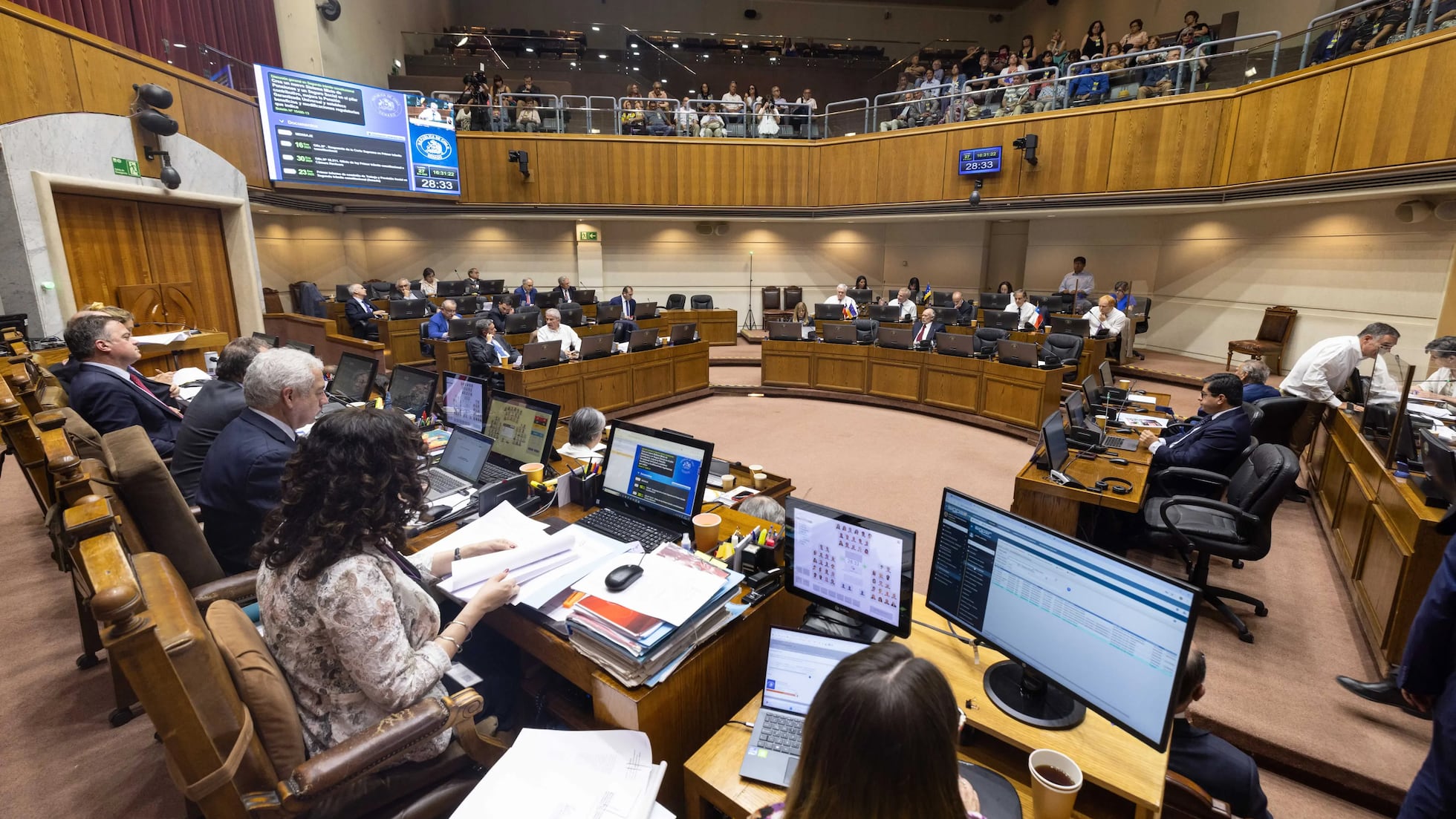 Congress Fast-Tracks Stricter Migrant Deportations Despite Expert Criticism