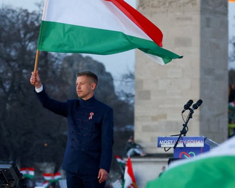 Viktor Orbán es destituido tras una victoria aplastante de la oposición en Hungría