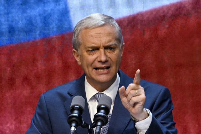 Kast moves to secure support for flagship reform ahead of key meetings with coalition allies