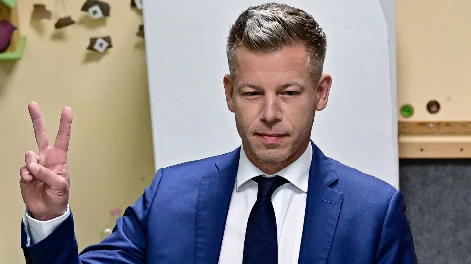 Peter Magyar pone fin a los 16 años de gobierno de Viktor Orbán en Hungría