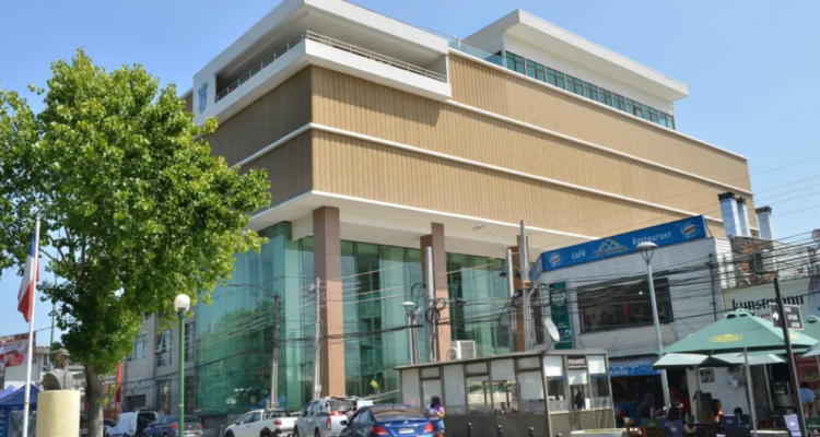 Empresario demanda a la Municipalidad de Coronel por 850 millones de pesos tras disputa tributaria