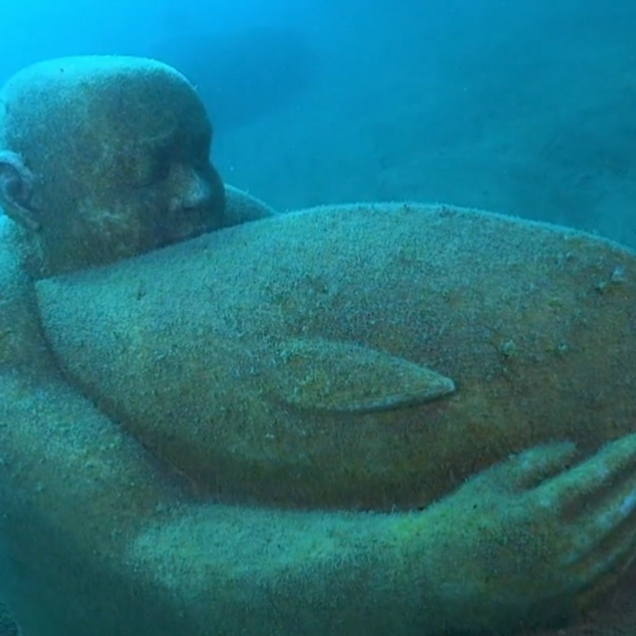 Un museo de mármol submarino en Italia para frenar la pesca de arrastre ilegal