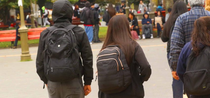 Chilean lawmakers criticize government push for immediate vote on school security bill