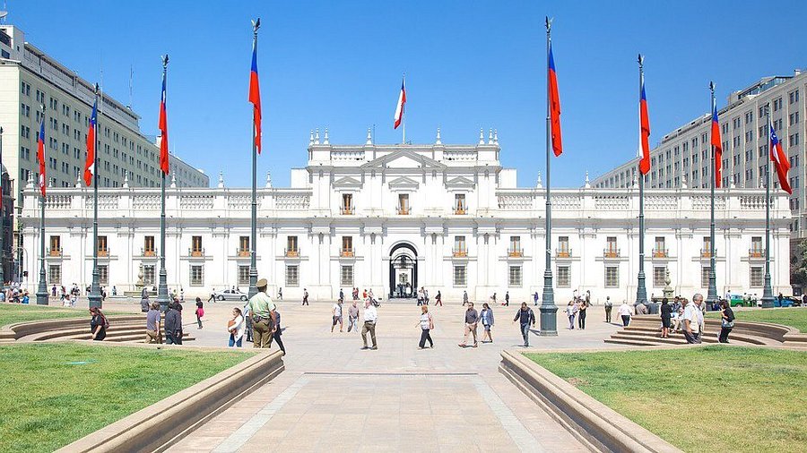 Bloqueo legislativo: Los retrasos en las comisiones del Senado paralizan la agenda política de La Moneda