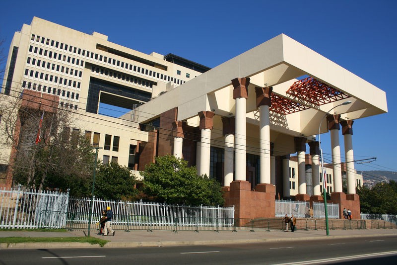 紧张局势与掷硬币定胜负：智利众议院敲定常设委员会领导层