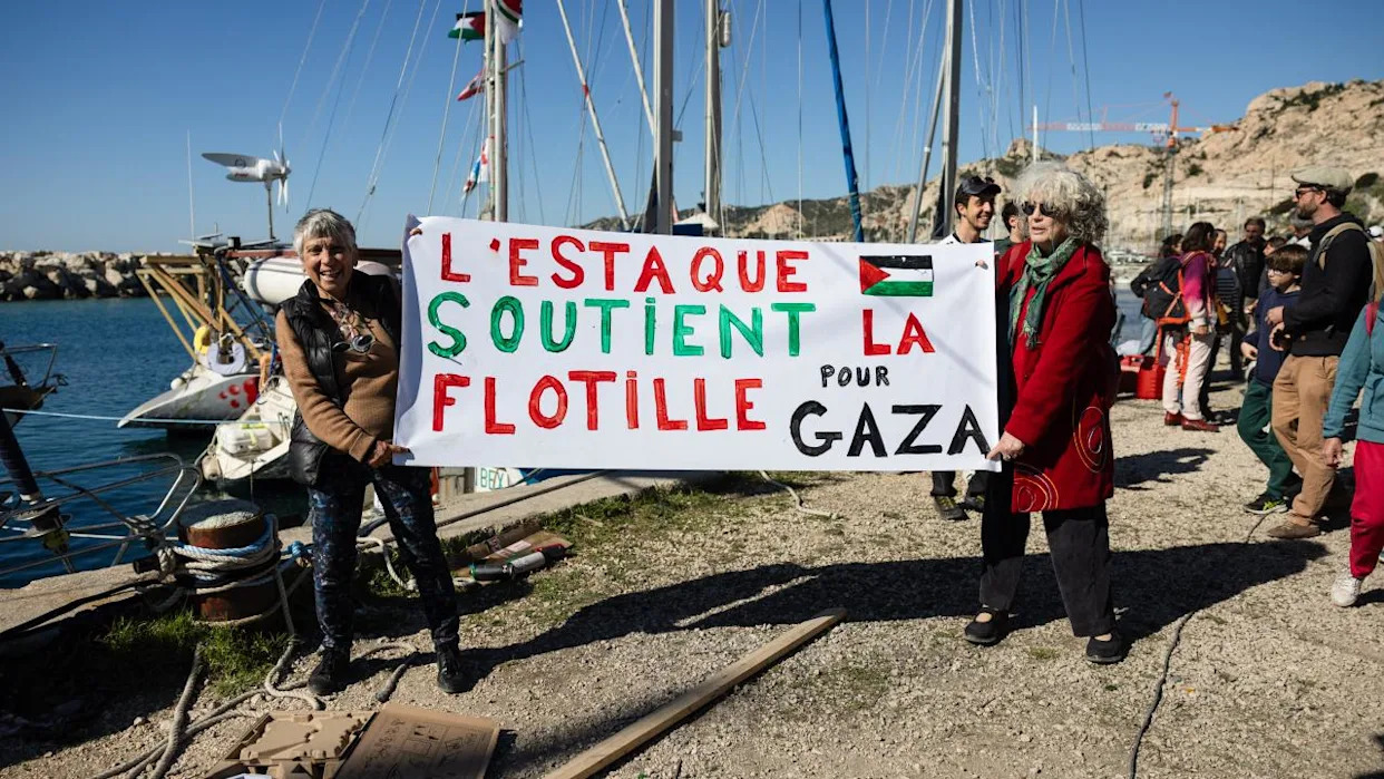 Una flotilla francesa zarpa de Marsella para desafiar el bloqueo de ayuda a Gaza